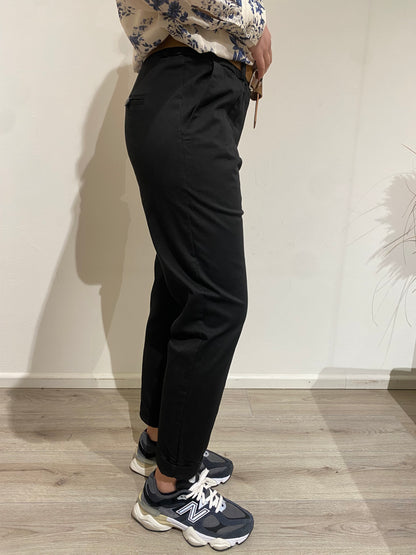 Pantalone in cotone con cintura Tensione In nero